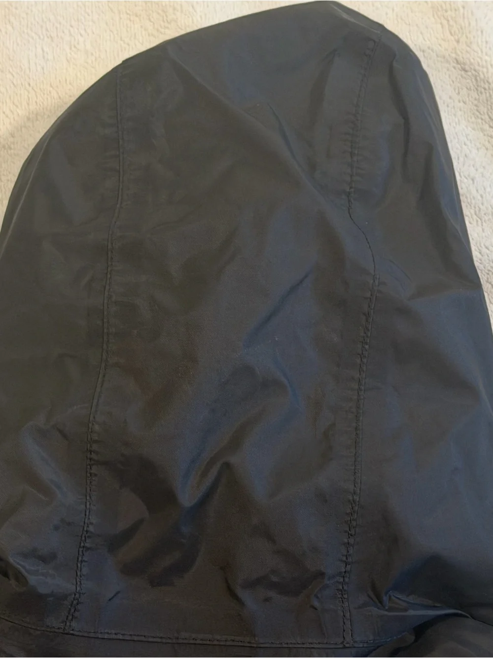 The North Face Boys 10/22 Black Hooded Windbreaker Jacket